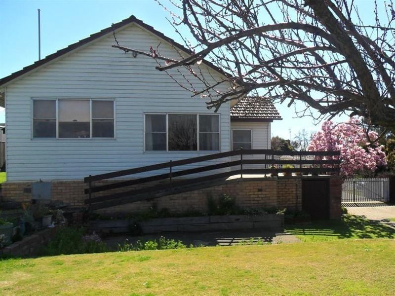28 Delhi Street, Seymour VIC 3660