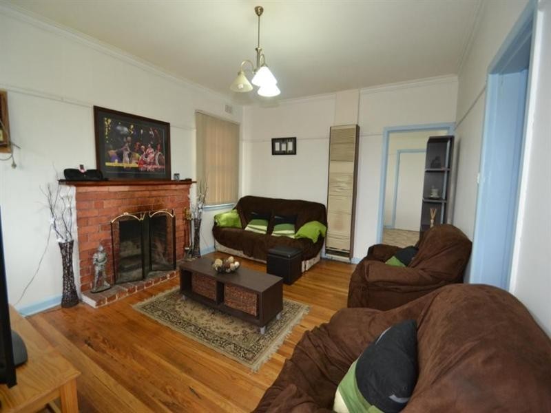 12 Dockery, Seymour VIC 3660