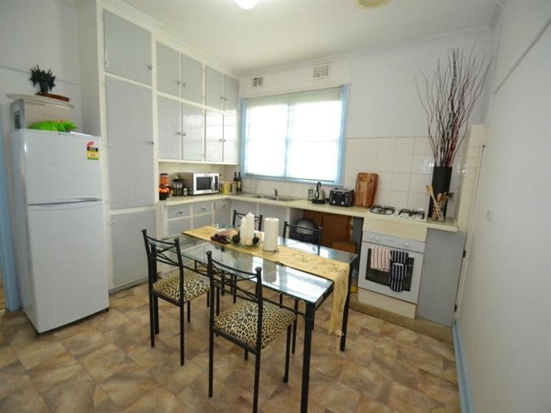 12 Dockery, Seymour VIC 3660