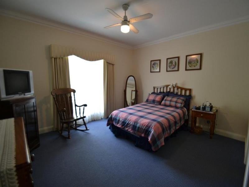 38 Livingstone Street, Avenel VIC 3664