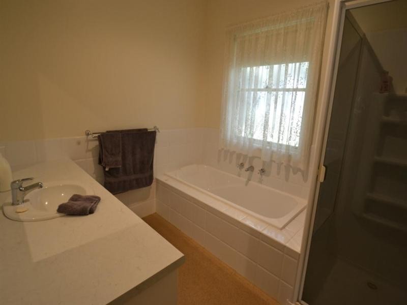 38 Livingstone Street, Avenel VIC 3664