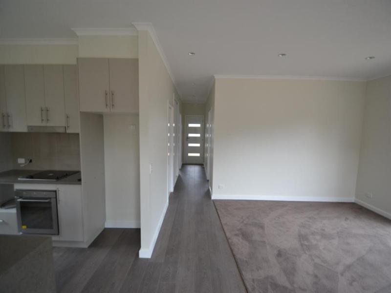 4/8 President Street, Seymour VIC 3660