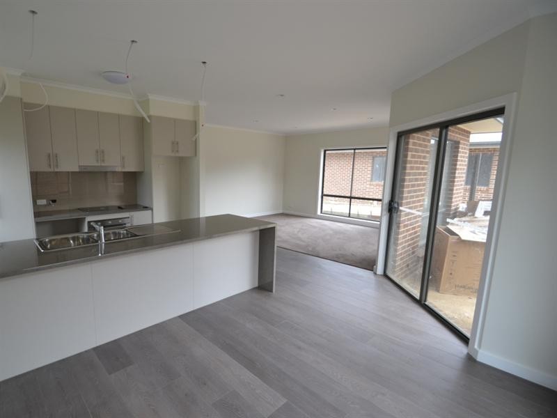 4/8 President Street, Seymour VIC 3660