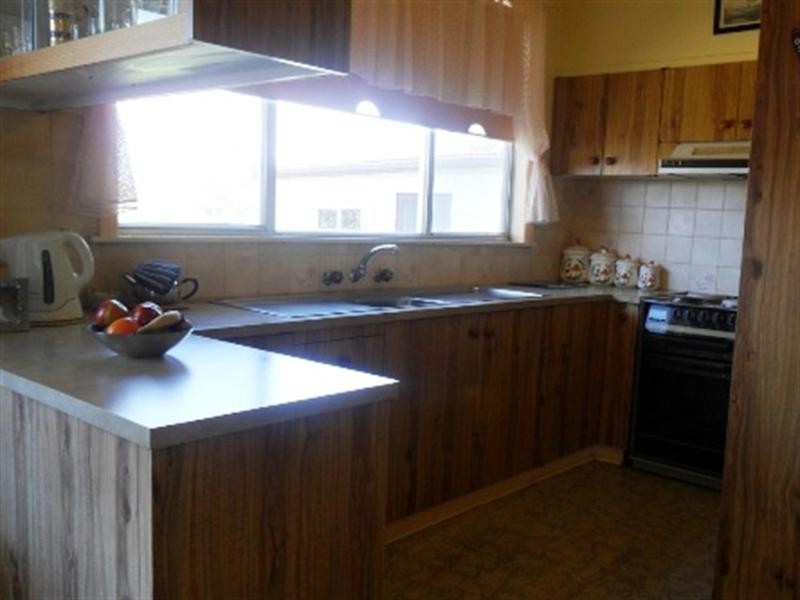 28 Delhi, Seymour VIC 3660