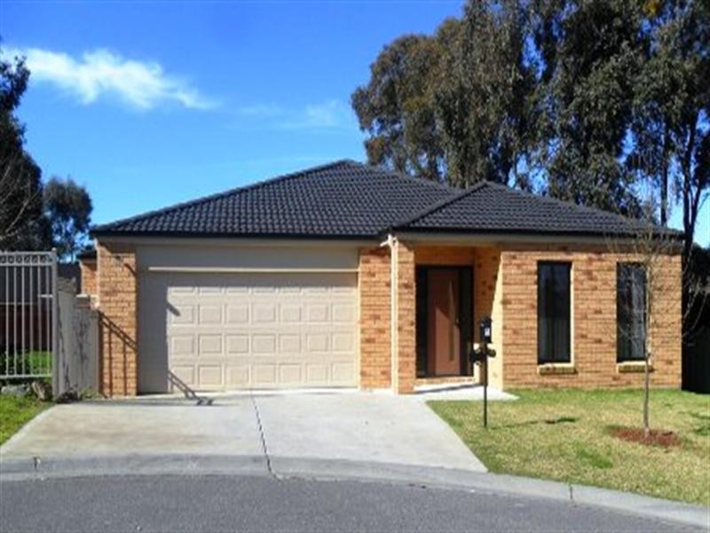 6 Head Court, Seymour VIC 3660