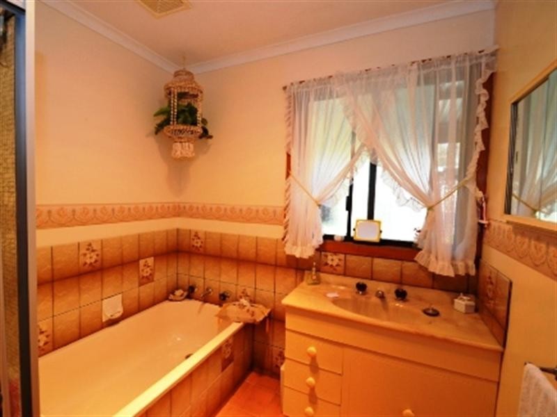 285 Bromfields Road, Seymour VIC 3660