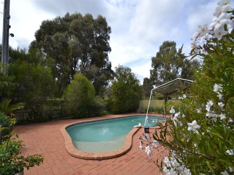285 Bromfields Road, Seymour VIC 3660