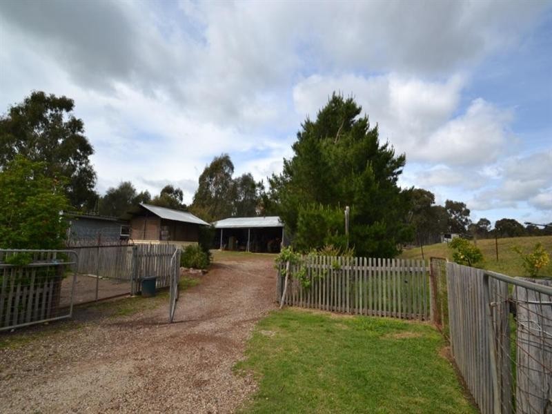 285 Bromfields Road, Seymour VIC 3660