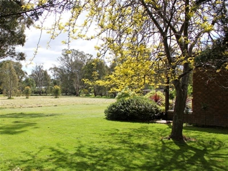 81 Redbank Road, Seymour VIC 3660