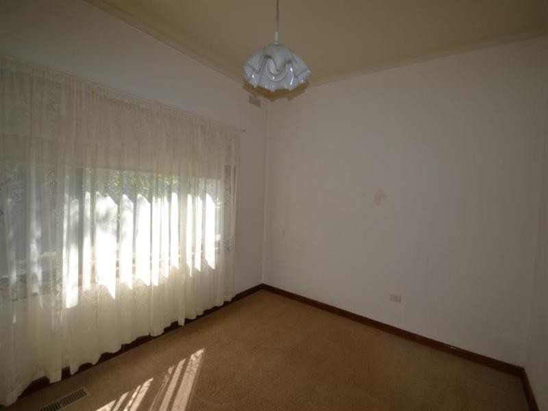 33 Delhi Street, Seymour VIC 3660