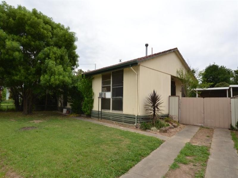 47 Martindale Crescent, Seymour VIC 3660