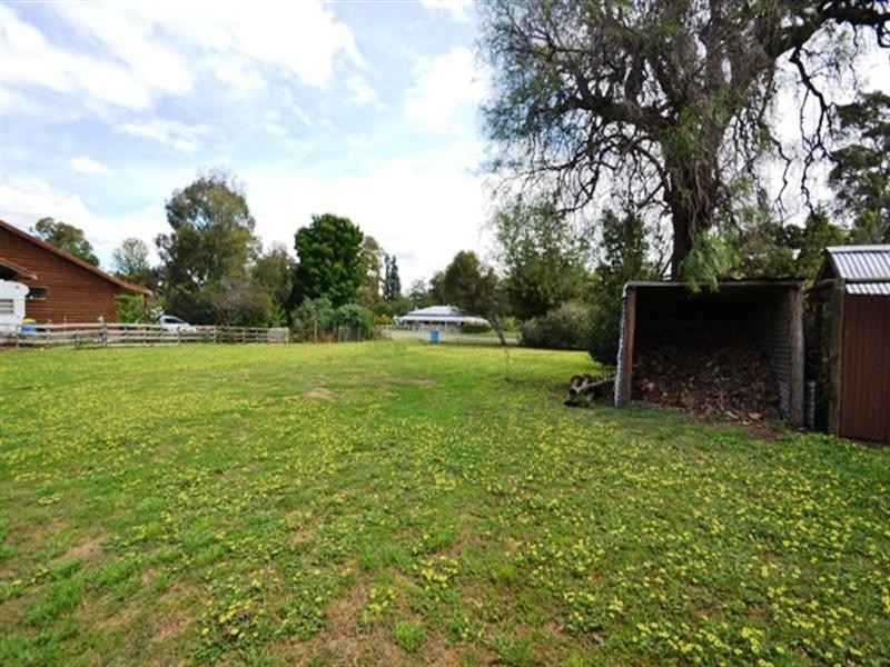 4 Smyth Street, Avenel VIC 3664