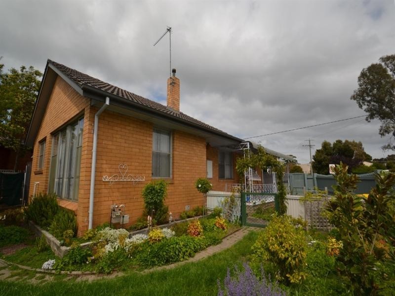 88 Anzac Avenue, Seymour VIC 3660