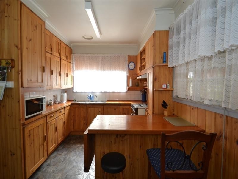 88 Anzac Avenue, Seymour VIC 3660