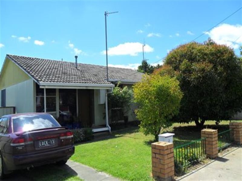 3 Graham Street, Seymour VIC 3660