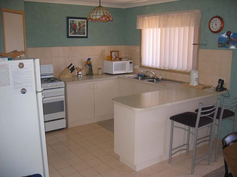 42 Monash Drive, Seymour VIC 3660