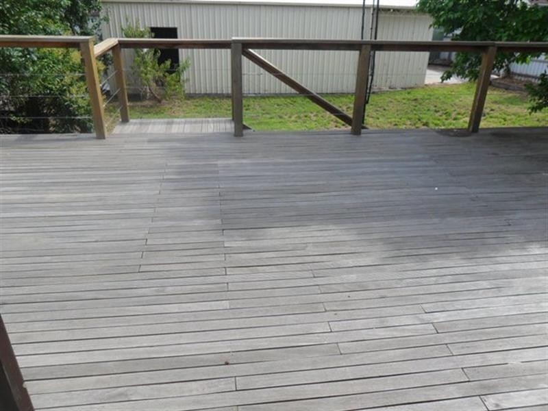 42 Chisholm Crescent, Seymour VIC 3660