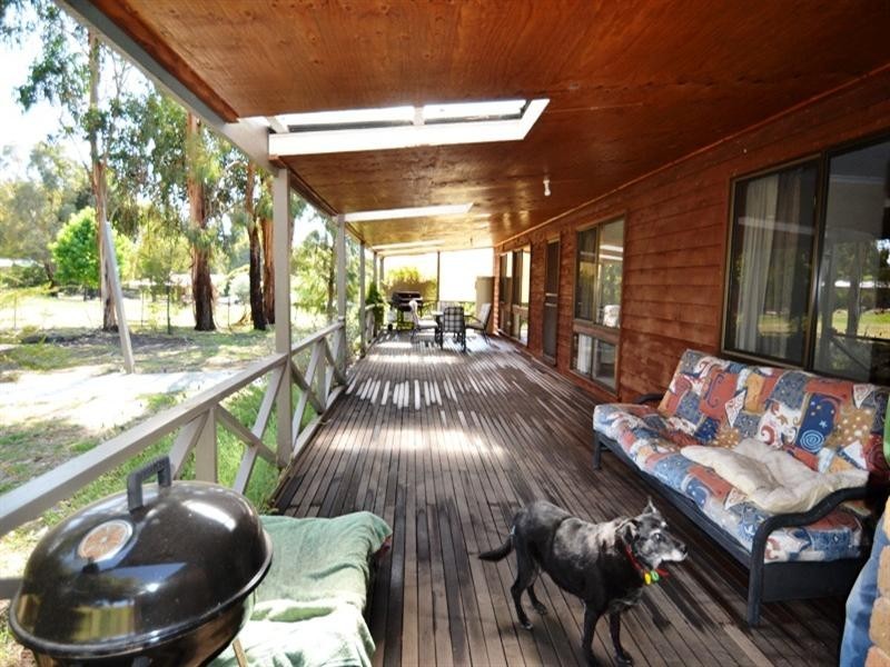 710 Telegraph, Seymour VIC 3660