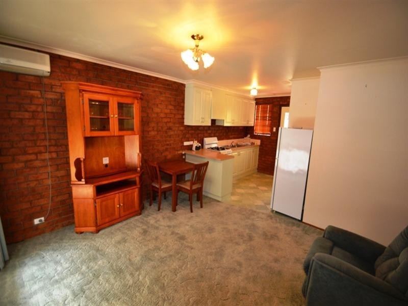 5/10 Anzac Avenu, Seymour VIC 3660