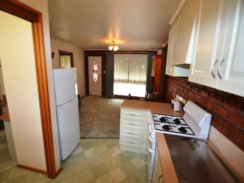 5/10 Anzac Avenu, Seymour VIC 3660