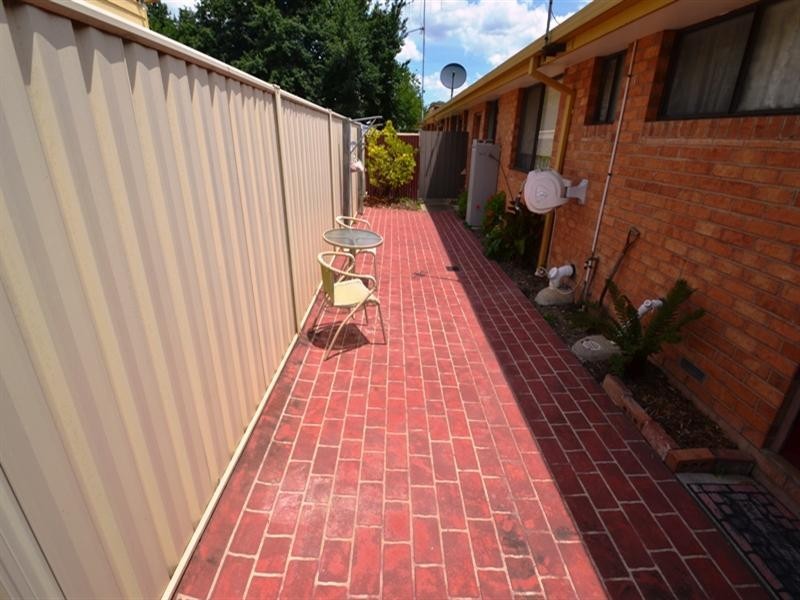 5/10 Anzac Avenu, Seymour VIC 3660