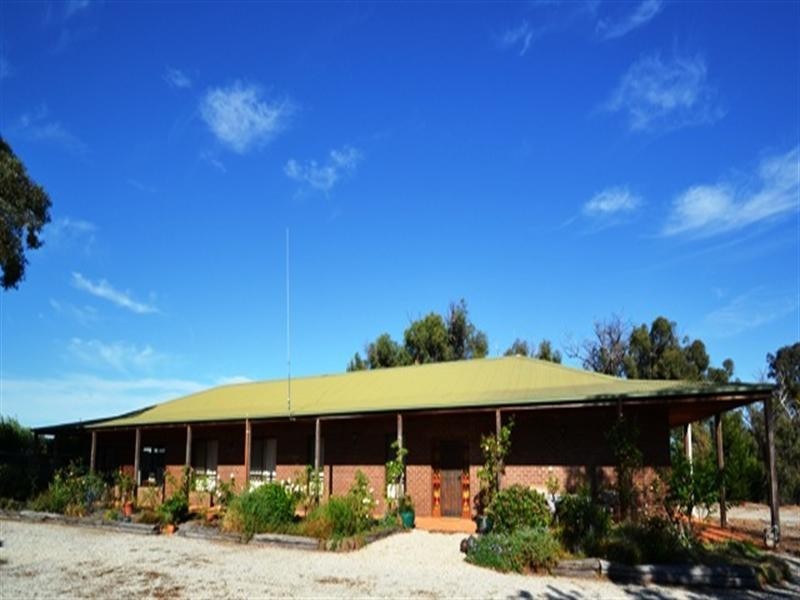 110 Dawe Road, Seymour VIC 3660