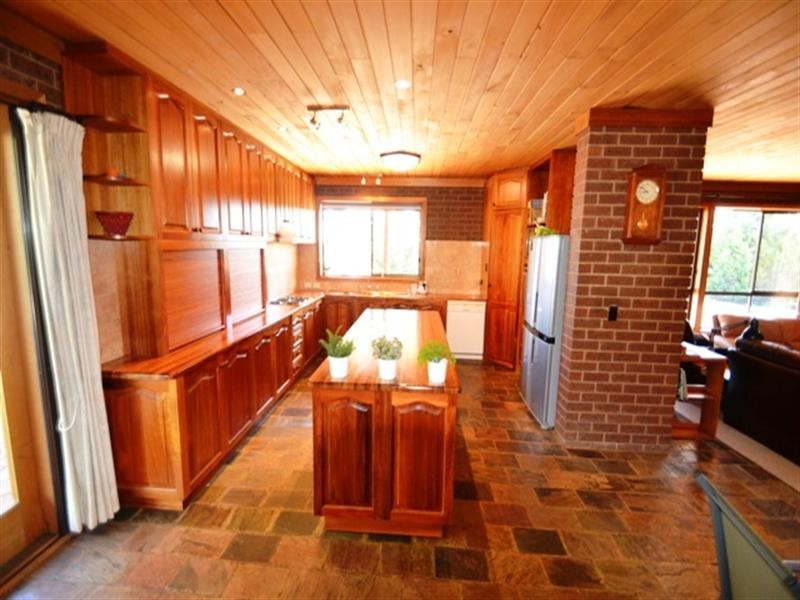 110 Dawe Road, Seymour VIC 3660