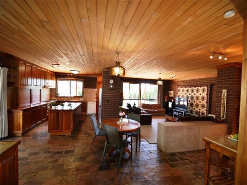 110 Dawe Road, Seymour VIC 3660