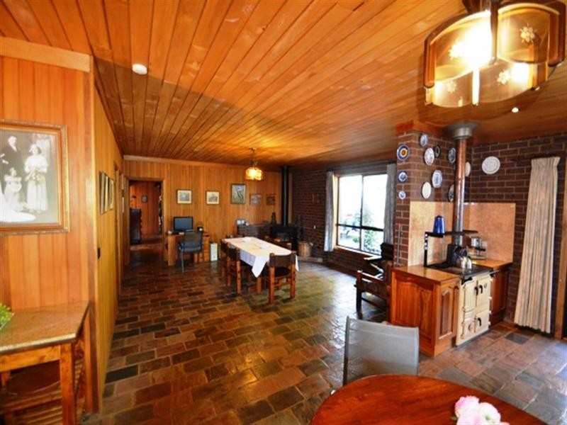 110 Dawe Road, Seymour VIC 3660