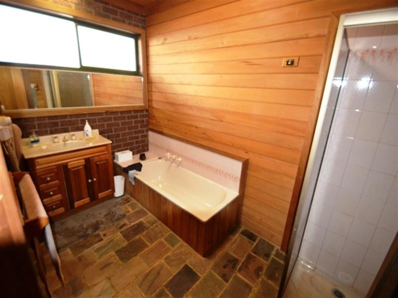 110 Dawe Road, Seymour VIC 3660