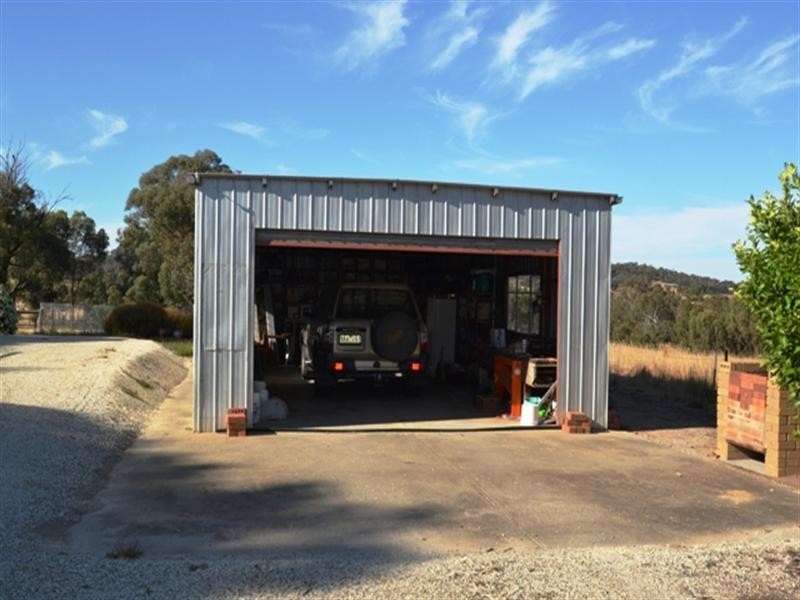 110 Dawe Road, Seymour VIC 3660