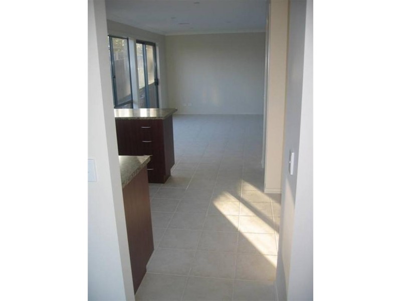 6 Clarey Avenue, Seymour VIC 3660