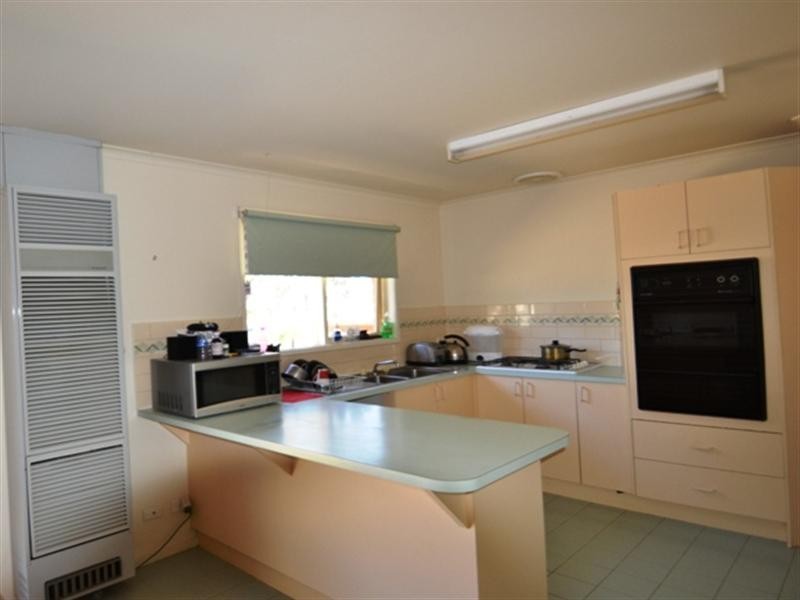 17 Delatite Road, Seymour VIC 3660