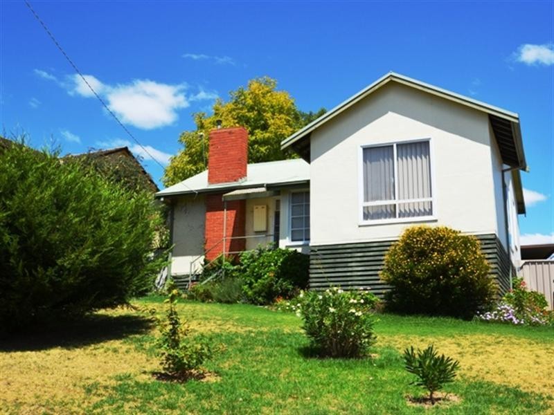 2 Dockery Street, Seymour VIC 3660