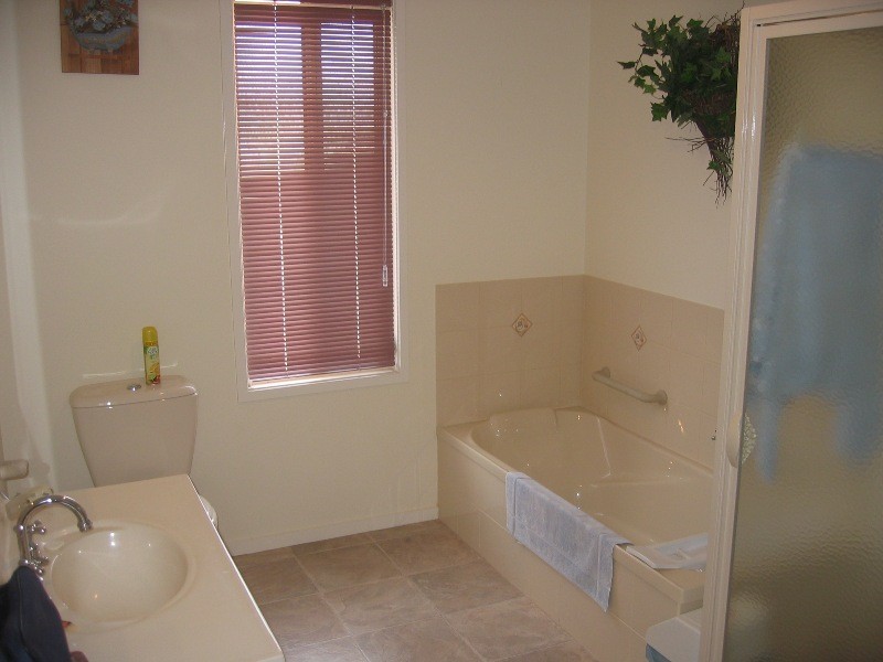 2 Park Street, Avenel VIC 3664