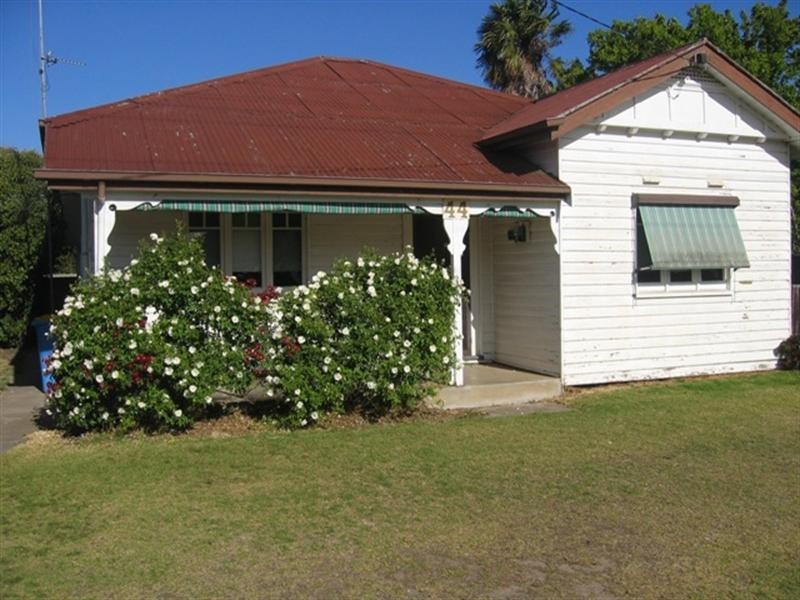 44 Oak Street, Seymour VIC 3660