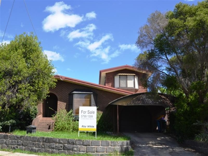 5 Hanley Crescent, Seymour VIC 3660