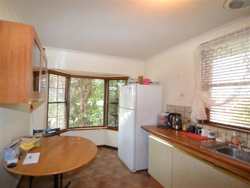 5 Hanley Crescent, Seymour VIC 3660