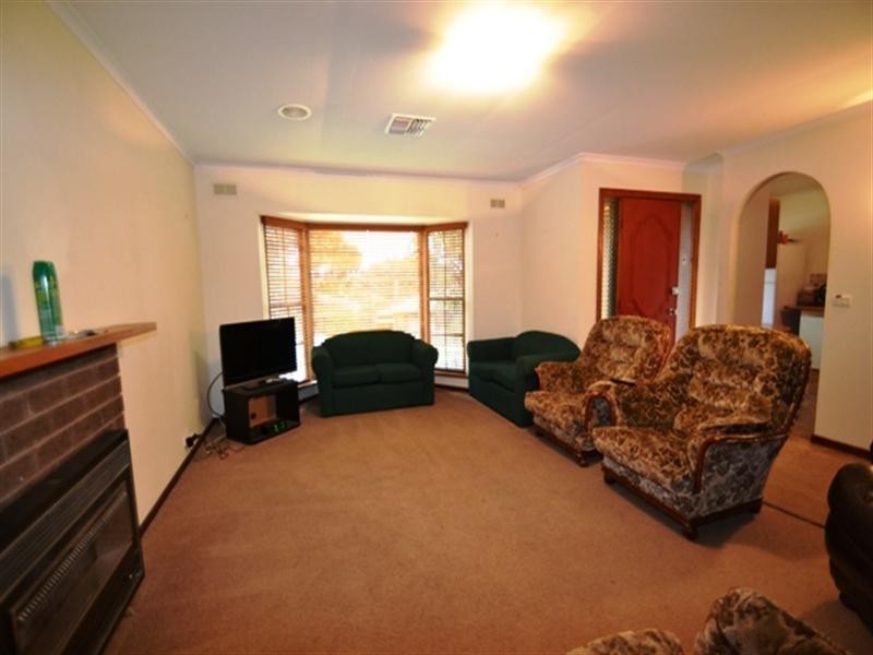 5 Hanley Crescent, Seymour VIC 3660