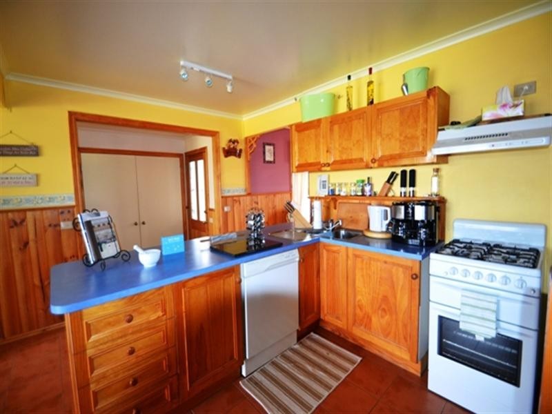 4 Hickey Court, Seymour VIC 3660
