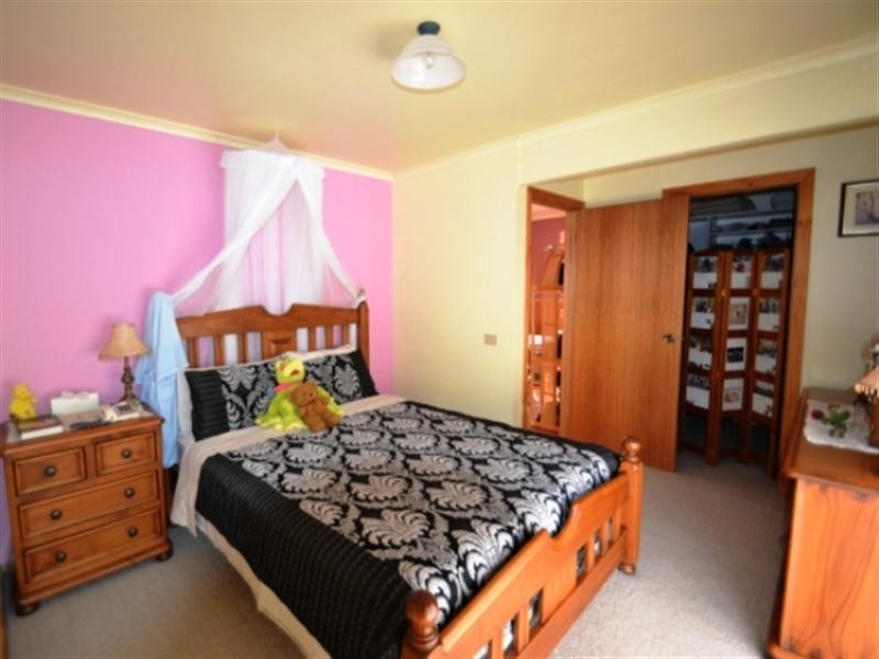 4 Hickey Court, Seymour VIC 3660