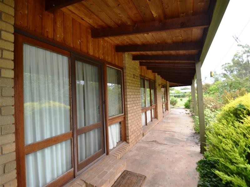 8 Jones Street, Avenel VIC 3664