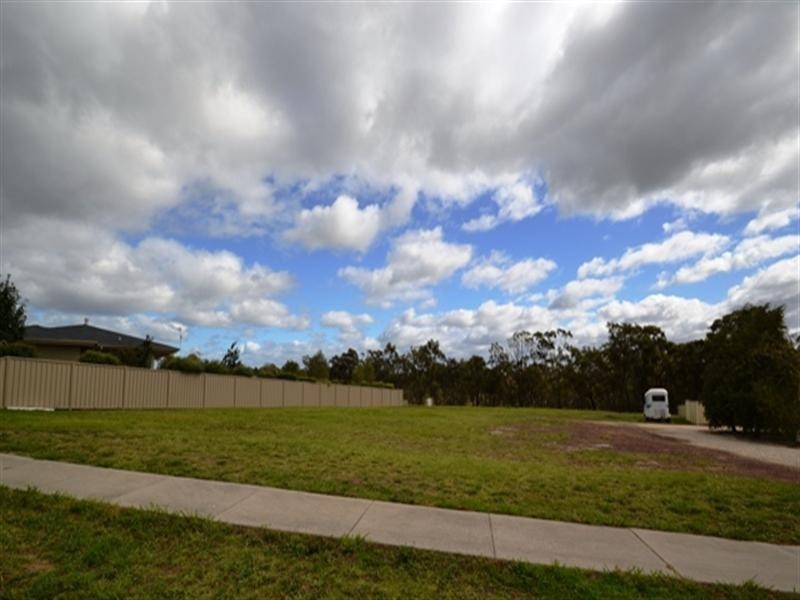 10 Doyle Court, Seymour VIC 3660