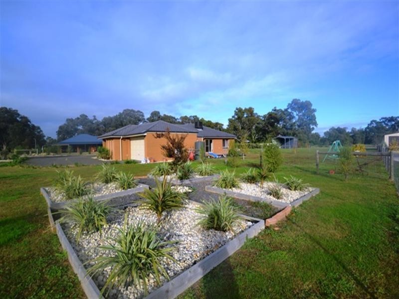 5-7 Scarlett Street, Avenel VIC 3664