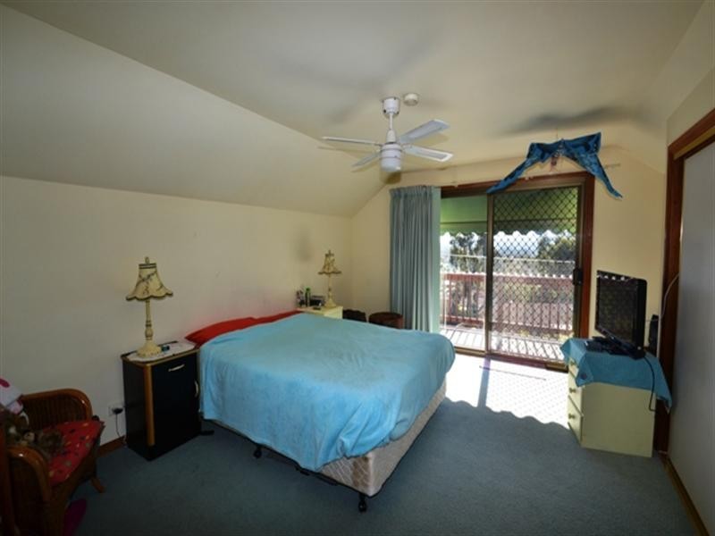 32 Monash Drive, Seymour VIC 3660