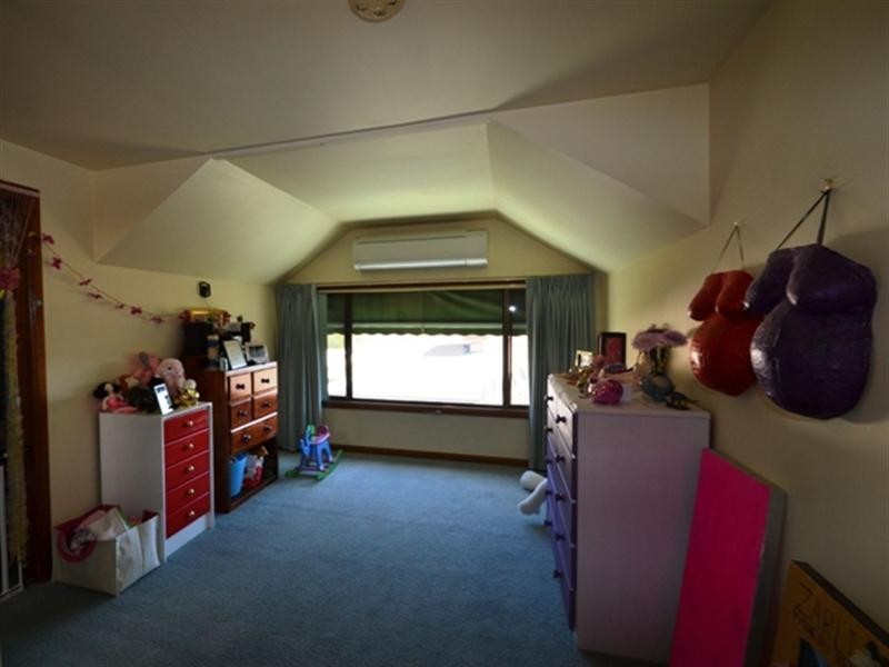 32 Monash Drive, Seymour VIC 3660