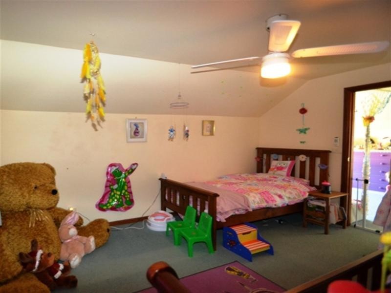 32 Monash Drive, Seymour VIC 3660