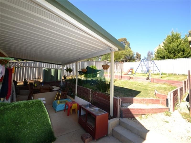 32 Monash Drive, Seymour VIC 3660