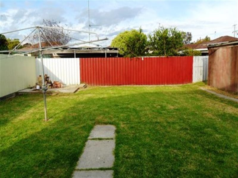 25 Batten, Seymour VIC 3660