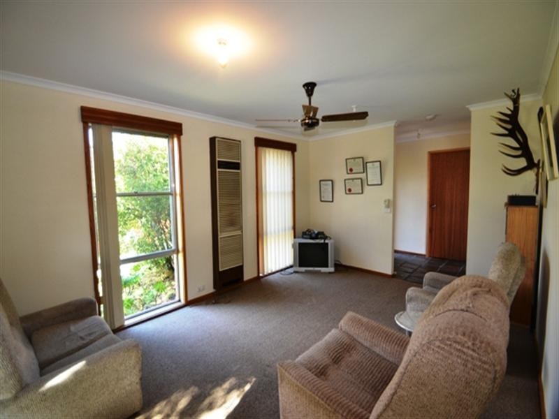 184 Anzac Avenue, Seymour VIC 3660